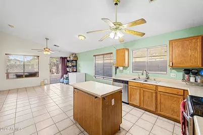 1096 E Graham Lane, Apache Junction, AZ 85119 - Photo 3