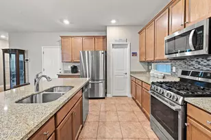 11402 S 175th Dr, Goodyear, AZ 85338 - Photo 19