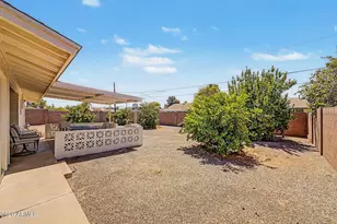 11025 W Florida Ave, Sun City, AZ 85351 - Photo 11