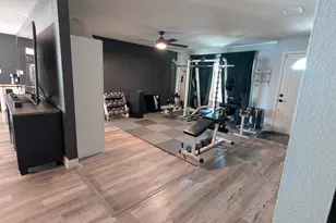 9823 N 48th Dr, Glendale, AZ 85302 - Photo 11