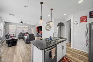 31072 N 136th Ln, Peoria, AZ 85383 - Photo 5