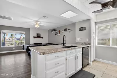 11215 S Tomah Street, Phoenix, AZ 85044 - Photo 9