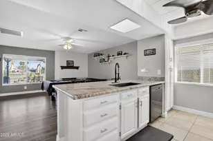 11215 S Tomah St, Phoenix, AZ 85044 - Photo 9