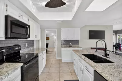 11215 S Tomah Street, Phoenix, AZ 85044 - Photo 7