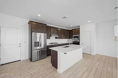 3361 S 179th Drive, Goodyear, AZ 85338 - Photo 9