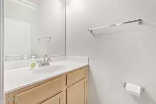1310 E Angela Dr, Phoenix, AZ 85022 - Photo 9