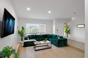 2331 E Sunnyside Dr, Phoenix, AZ 85028 - Photo 13