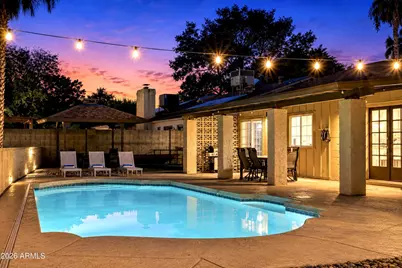 2331 E Sunnyside Drive, Phoenix, AZ 85028 - Photo 1