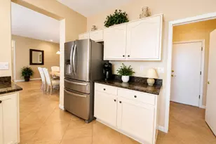 15865 W Laurel Canyon Ct, Surprise, AZ 85374 - Photo 7
