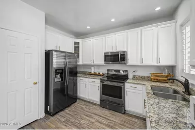 8724 W Hammond Lane, Tolleson, AZ 85353 - Photo 9