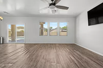 8724 W Hammond Lane, Tolleson, AZ 85353 - Photo 7