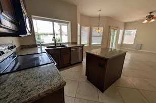15219 S 47th St, Phoenix, AZ 85044 - Photo 9