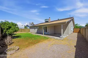 1651 E Apollo Rd, Phoenix, AZ 85042 - Photo 23