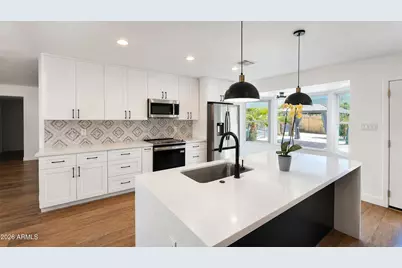 4237 W Hartford Avenue, Glendale, AZ 85308 - Photo 5
