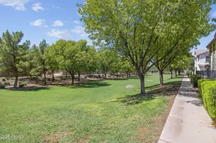 1307 S Joshua Tree Ln, Gilbert, AZ 85296 - Photo 23