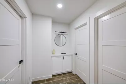 8002 N 42nd Avenue, Phoenix, AZ 85051 - Photo 15