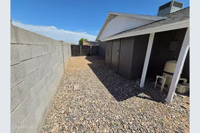 9033 W Purdue Avenue, Peoria, AZ 85345 - Photo 11