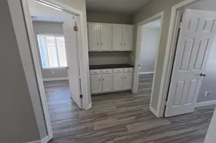 9033 W Purdue Ave, Peoria, AZ 85345 - Photo 13
