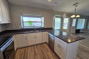 9033 W Purdue Ave, Peoria, AZ 85345 - Photo 5
