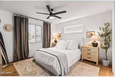 901 E Berridge Lane, Phoenix, AZ 85014 - Photo 13
