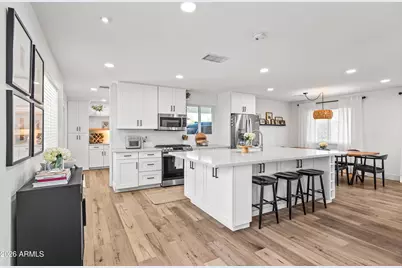 901 E Berridge Lane, Phoenix, AZ 85014 - Photo 9