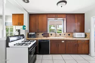 3609 N 40th St, Phoenix, AZ 85018 - Photo 21
