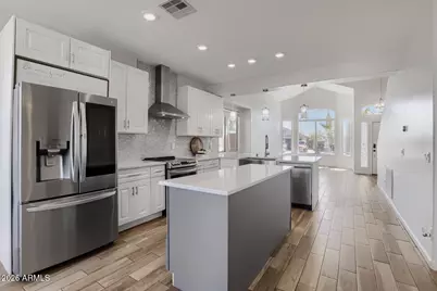 10932 W Granada Road, Avondale, AZ 85392 - Photo 9
