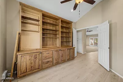 284 W Vera Lane, Tempe, AZ 85284 - Photo 29