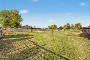 2233 E Park Ave, Gilbert, AZ 85234 - Photo 57