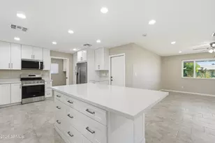 2329 E Enrose St, Mesa, AZ 85213 - Photo 7