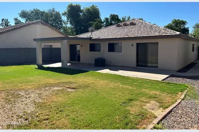 434 W Fabens Lane, Gilbert, AZ 85233 - Photo 5