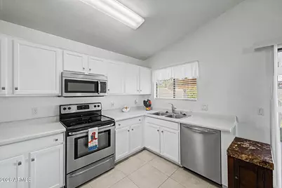 22407 N 20th Place, Phoenix, AZ 85024 - Photo 11