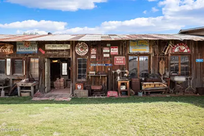 905 Ghost Town Trail, Pearce, AZ 85625 - Photo 45