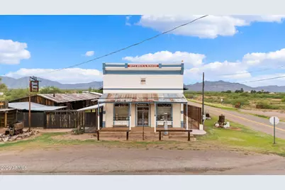 905 Ghost Town Trail, Pearce, AZ 85625 - Photo 1