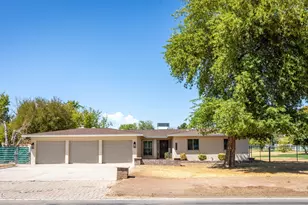 8018 W Acoma Dr, Peoria, AZ 85381 - Photo 1
