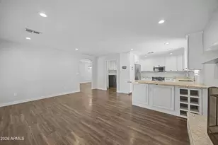 8018 W Acoma Dr, Peoria, AZ 85381 - Photo 11