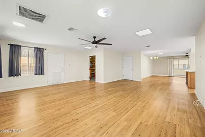 11101 W Virgo Court, Sun City, AZ 85351 - Photo 19