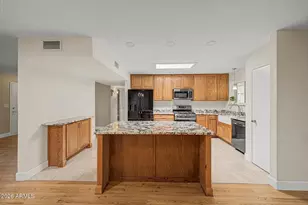 11101 W Virgo Ct, Sun City, AZ 85351 - Photo 9