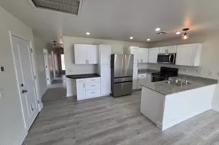 466 Brandeis Dr, Morristown, AZ 85342 - Photo 1