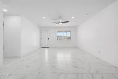 731 E Manor Drive, Casa Grande, AZ 85122 - Photo 9