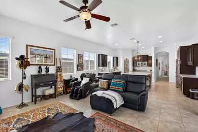 1481 S Carriage Lane, Chandler, AZ 85286 - Photo 13