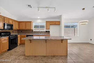 2877 E Crescent Way, Gilbert, AZ 85298 - Photo 7