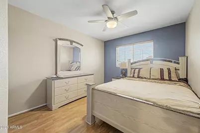 2211 E Williams Drive E, Phoenix, AZ 85024 - Photo 23