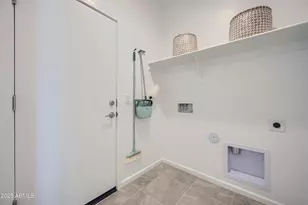 17061 W Swayback Pass, Surprise, AZ 85387 - Photo 9