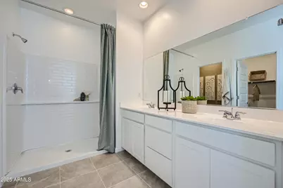 17061 W Swayback Pass, Surprise, AZ 85387 - Photo 13