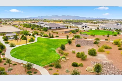 17234 W Sutherland Way, Surprise, AZ 85387 - Photo 7