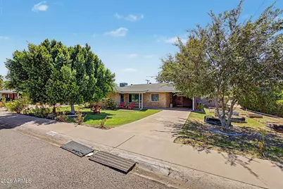 3801 E Amelia Avenue, Phoenix, AZ 85018 - Photo 3
