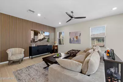 733 E Lark Street #202, Gilbert, AZ 85297 - Photo 7