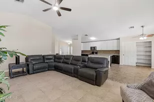 7415 W Aurora Dr, Glendale, AZ 85308 - Photo 7