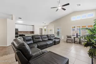 7415 W Aurora Dr, Glendale, AZ 85308 - Photo 13